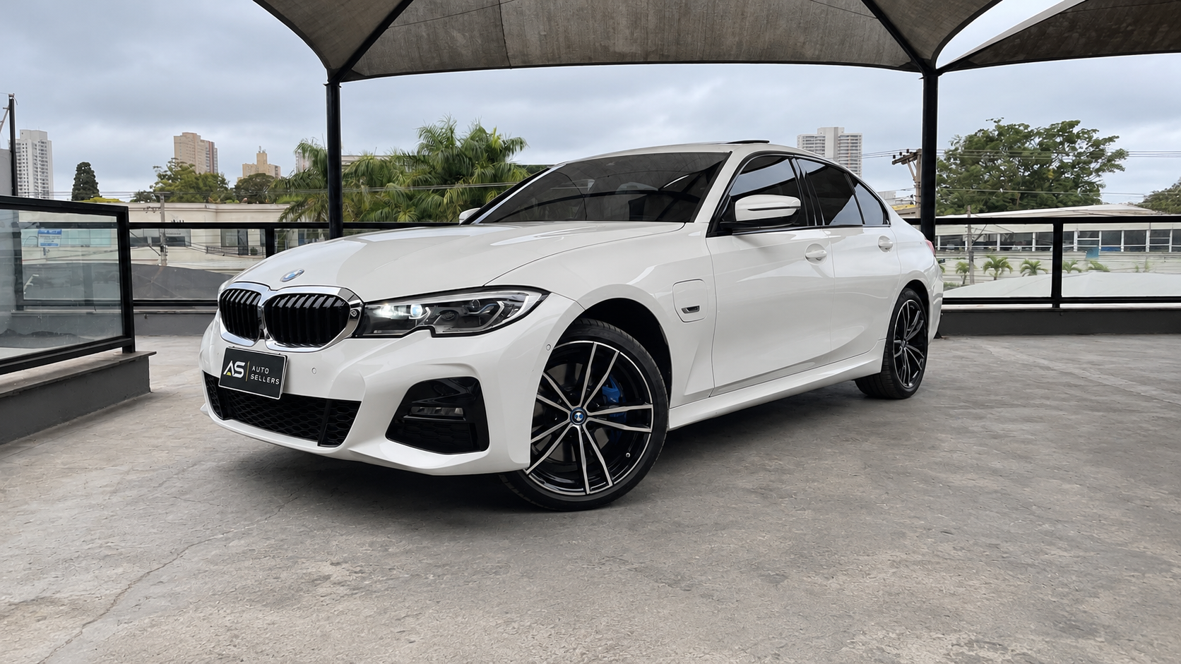 BMW 330e M SPORT 2.0 TURBO HÍBRIDO 2022