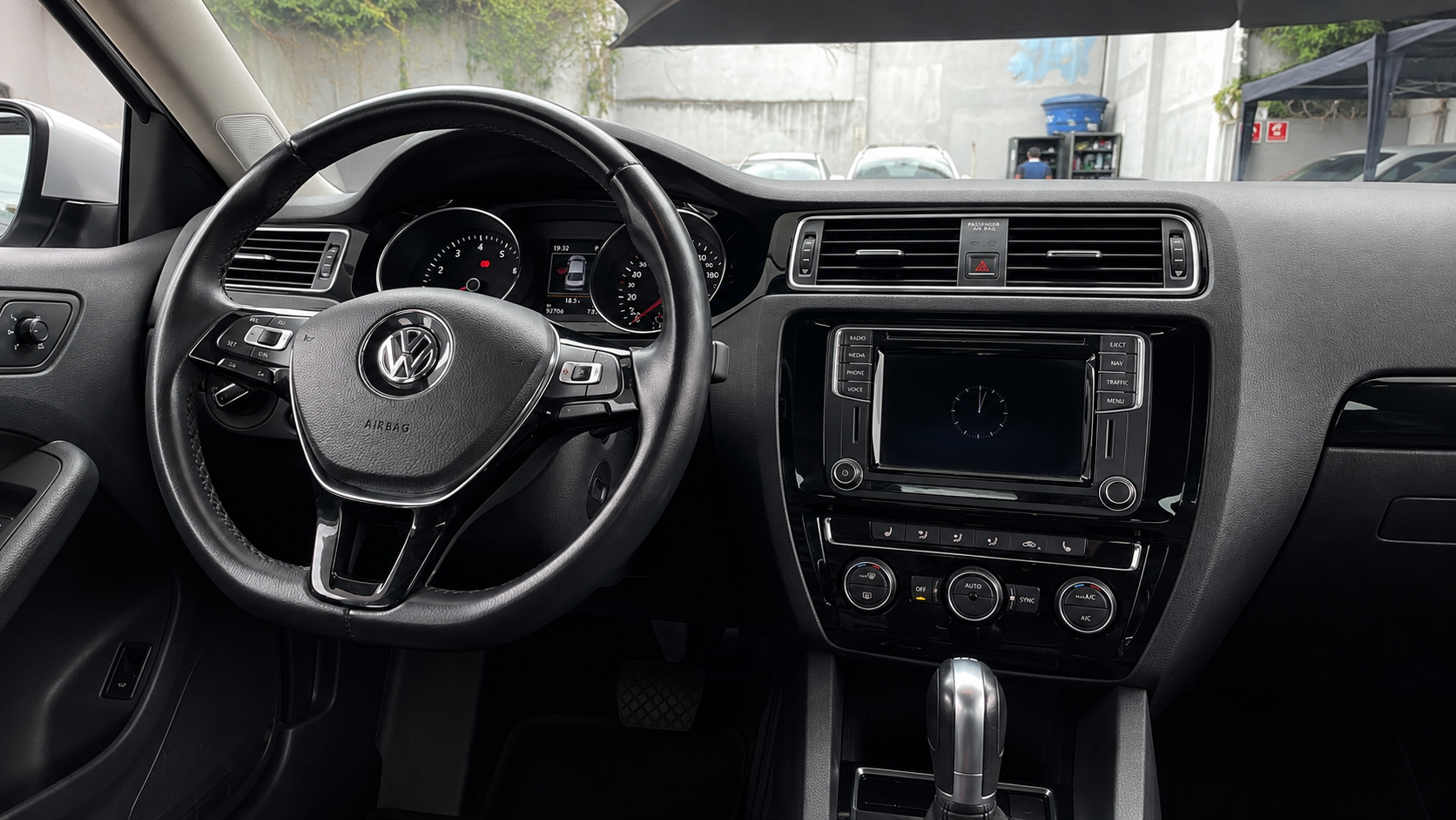 VOLKSWAGEN JETTA HIGHLINE 2016 — foto 10