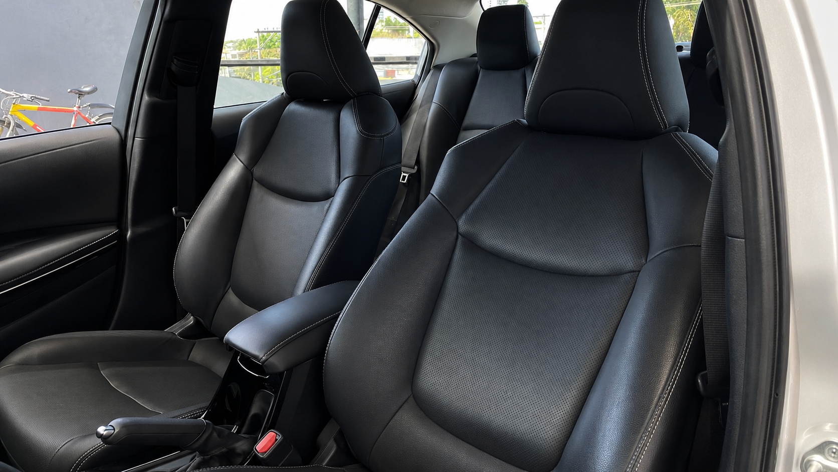 TOYOTA COROLLA ALTIS HYBRIDO 2022 — foto 14