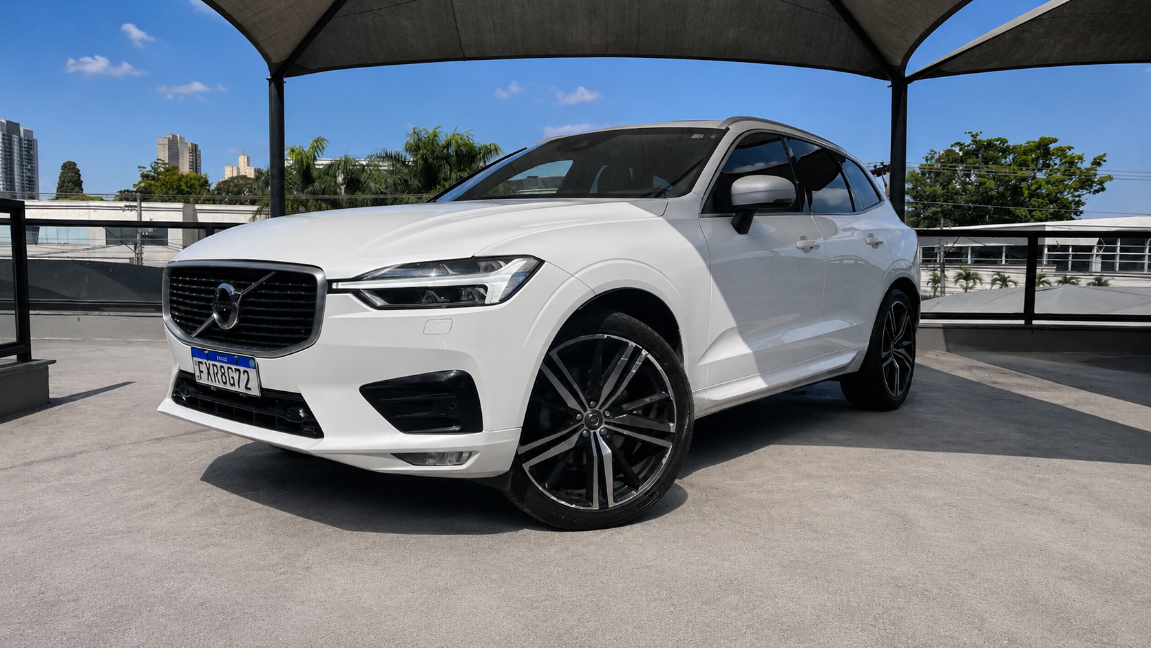 VOLVO XC60 T5 R-DESIGN 2.0 2018