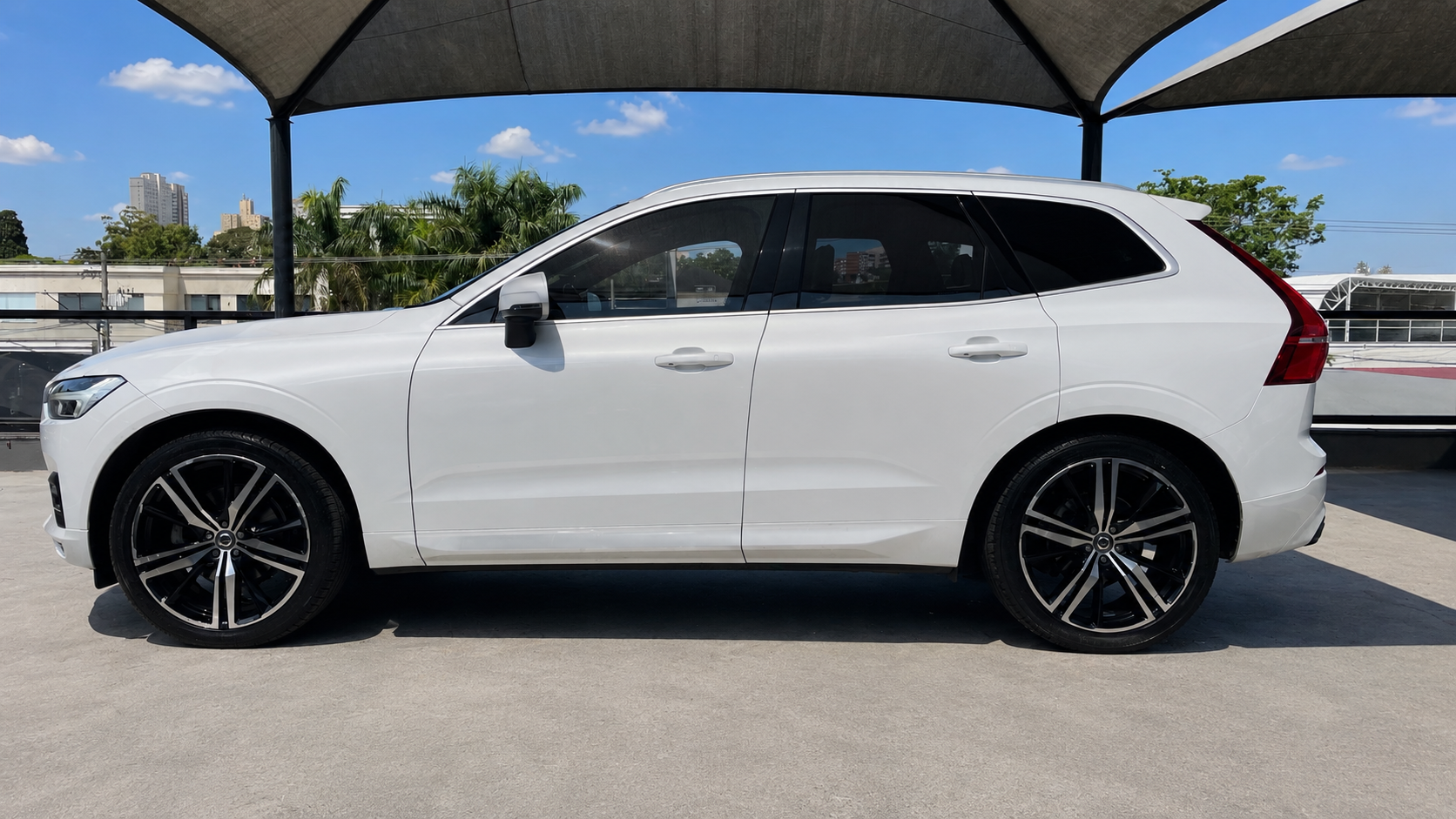 VOLVO XC60 T5 R-DESIGN 2.0 2018 — foto 5