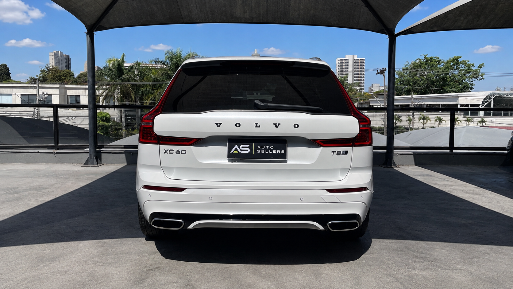 VOLVO XC60 T5 R-DESIGN 2.0 2018 — foto 6