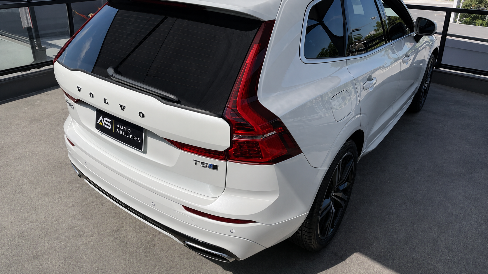 VOLVO XC60 T5 R-DESIGN 2.0 2018 — foto 7
