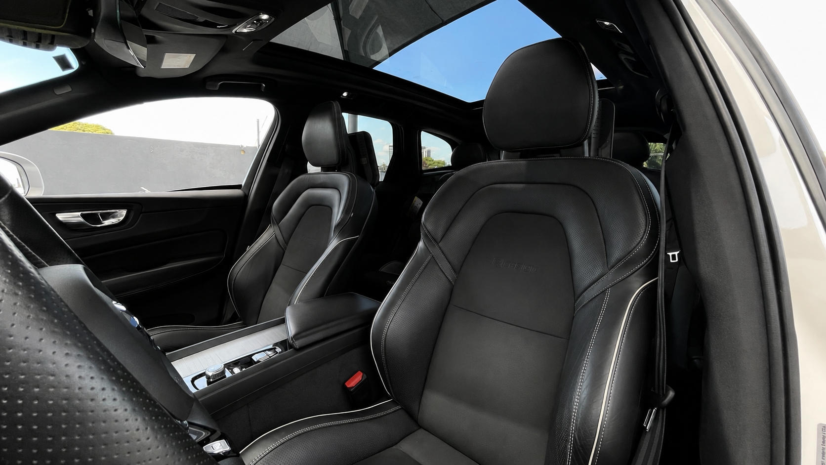 VOLVO XC60 T5 R-DESIGN 2.0 2018 — foto 15