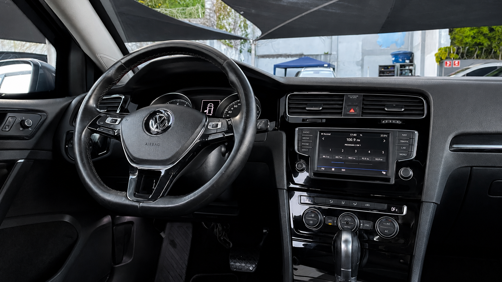 VOLKSWAGEN GOLF HIGHLINE 1.4 TSI 2017 — foto 11