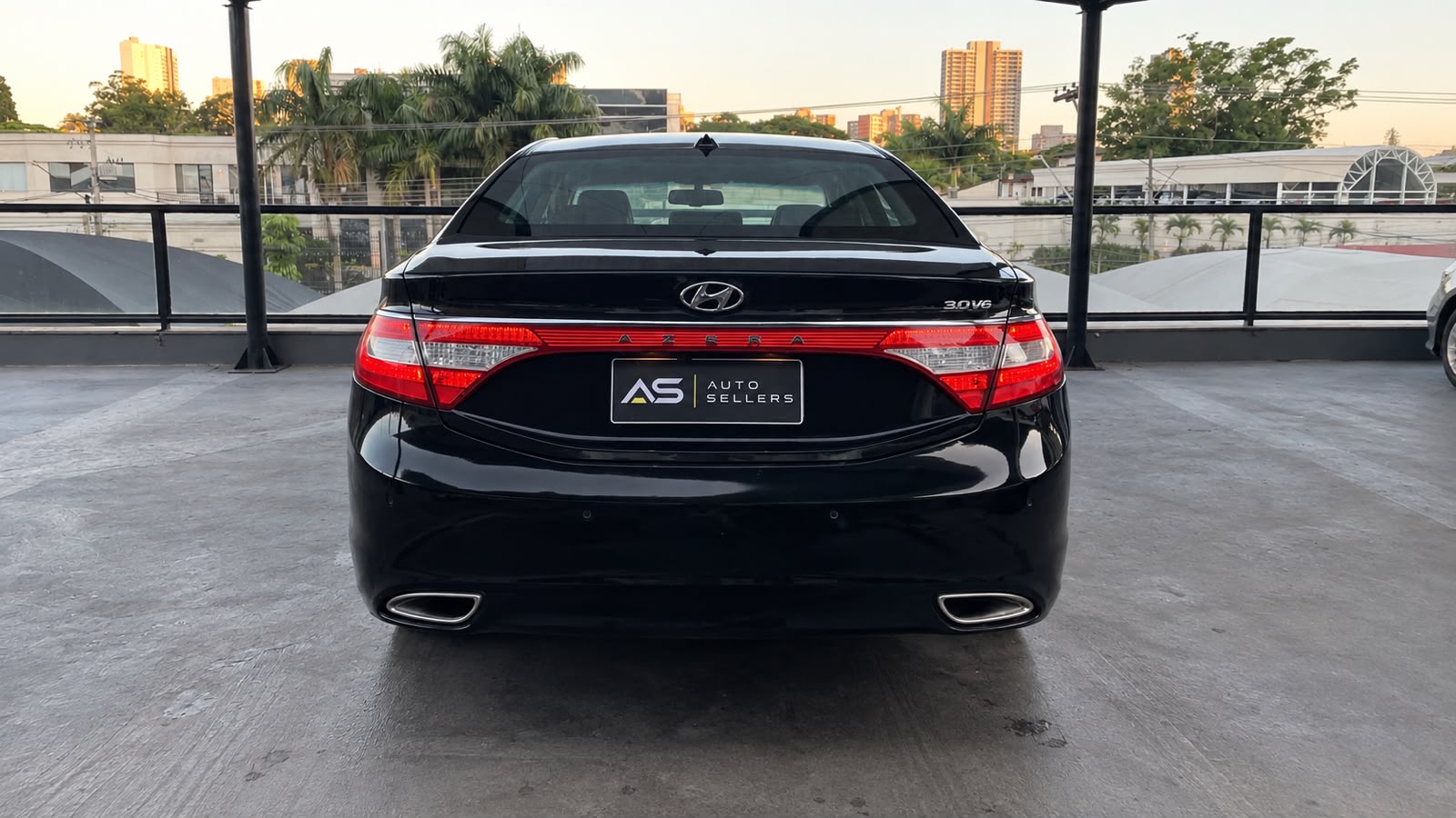 HYUNDAI AZERA 3.0 V6 2015 — foto 6