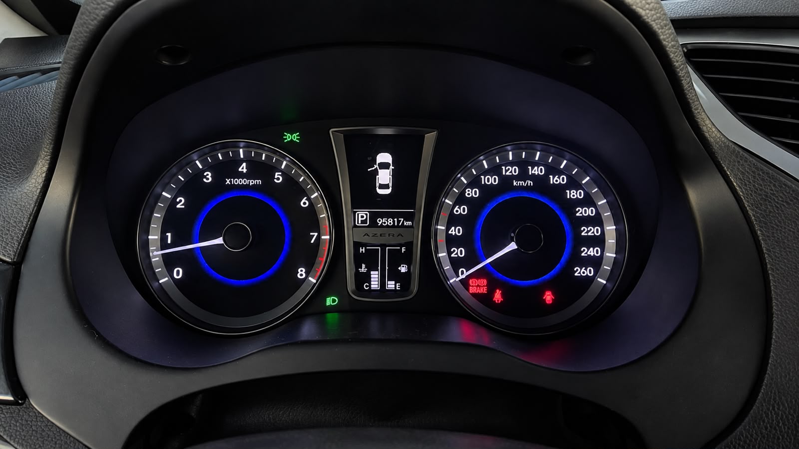 HYUNDAI AZERA 3.0 V6 2015 — foto 10