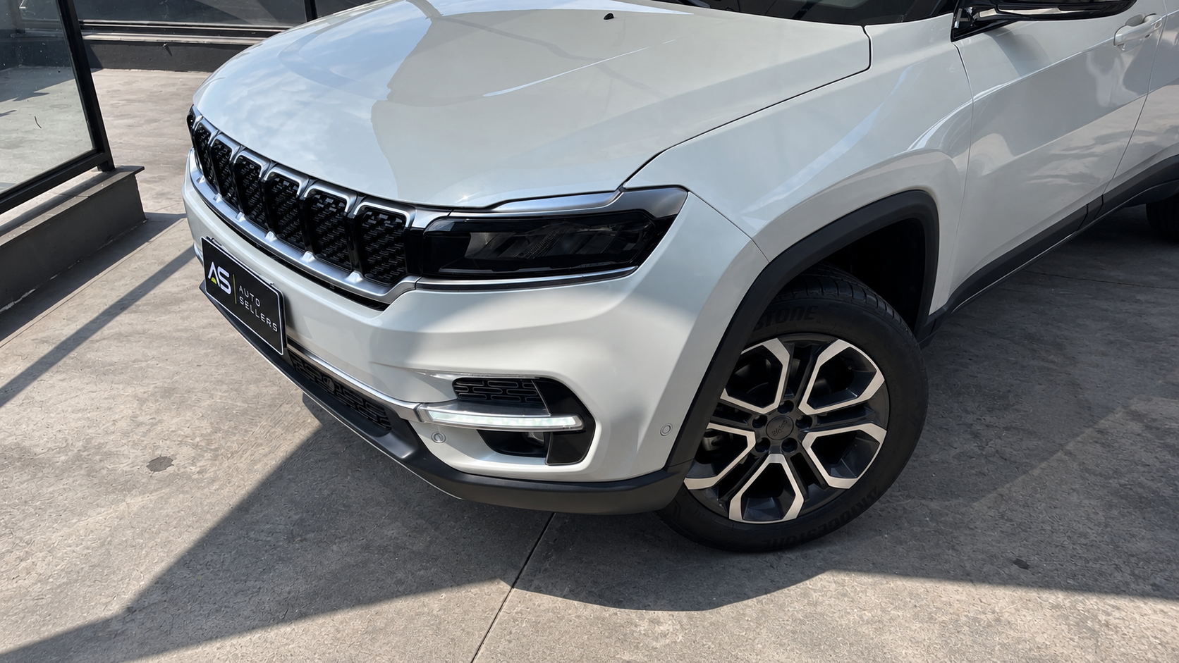 JEEP COMMANDER LIMITED T380 2024 — foto 3