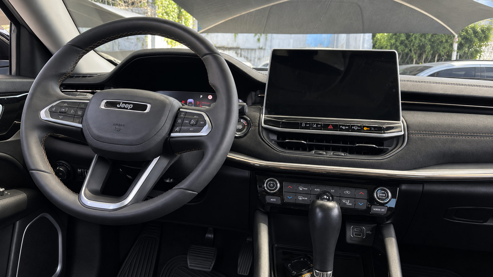 JEEP COMMANDER LIMITED T380 2024 — foto 9