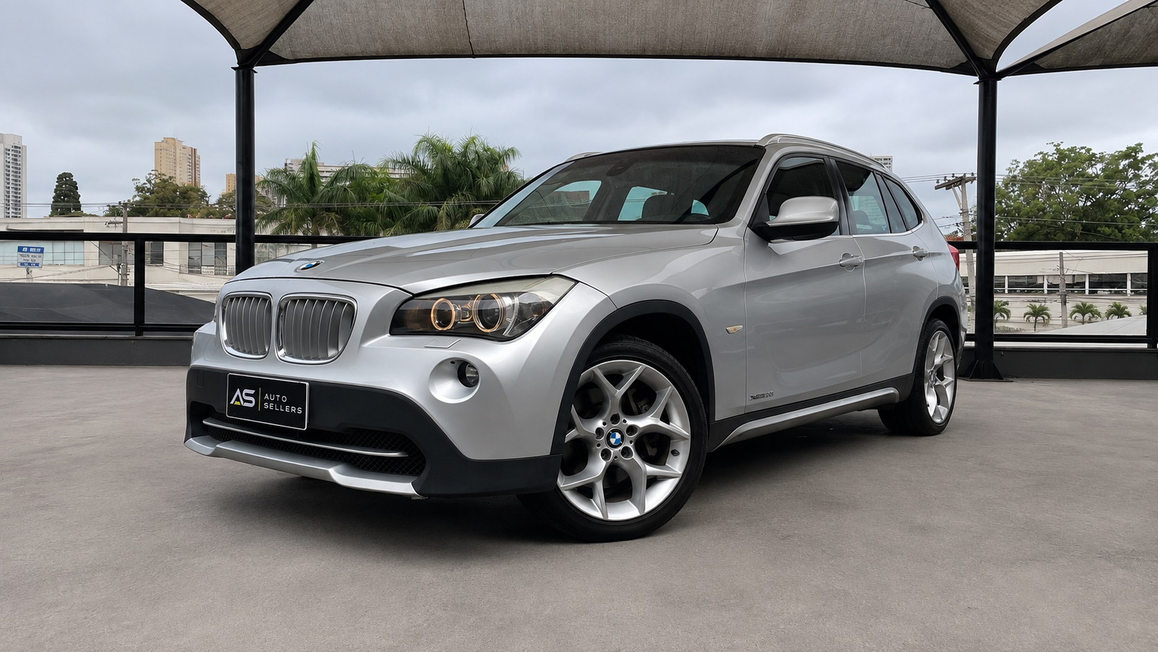 BMW X1 3.0 XDRIVE 2.8I 2012