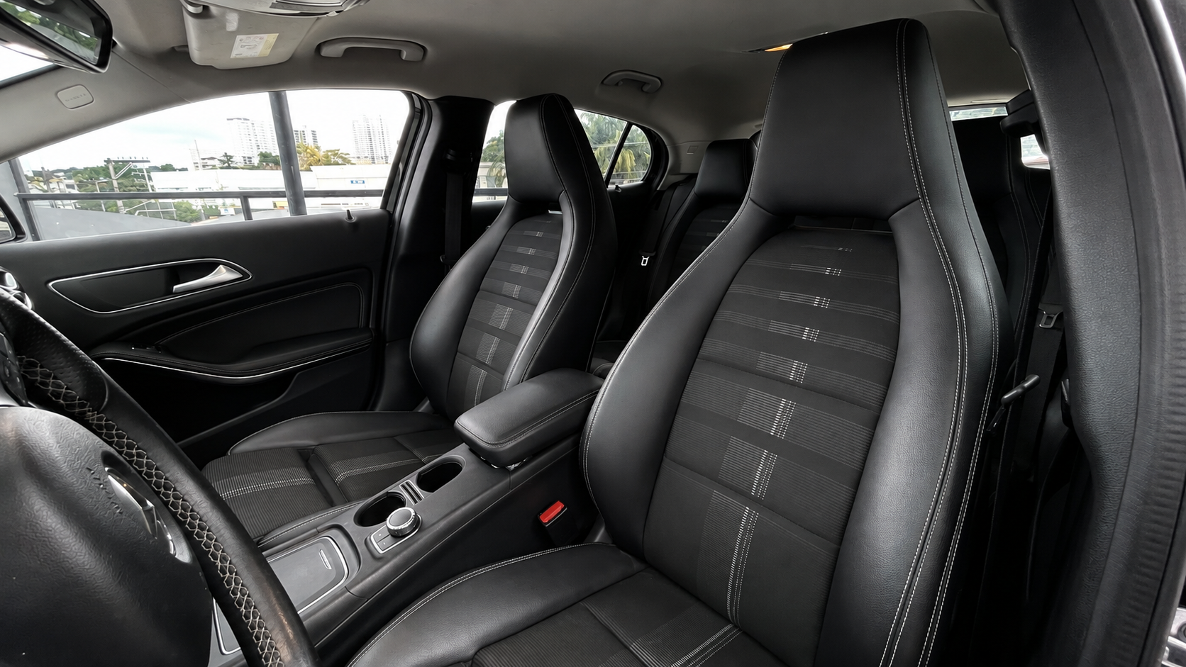 MERCEDES GLA 200 ADVANCE 1.6T 2018 — foto 14