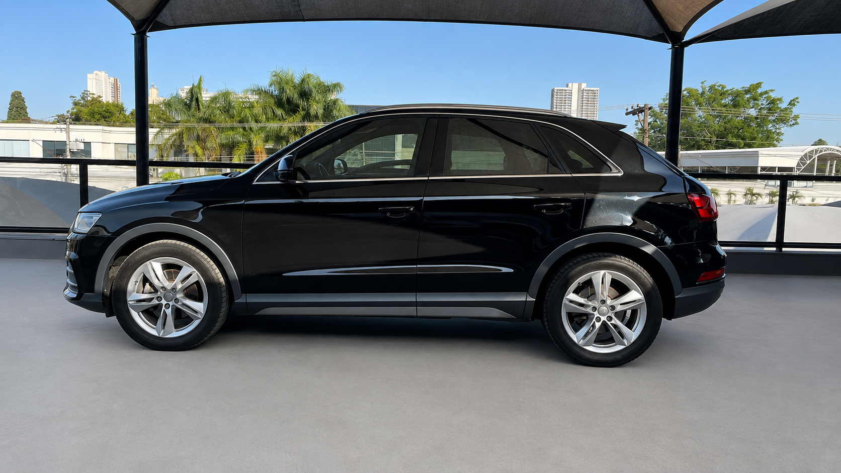 AUDI Q3 TFSI AMBIENTE 2.0T 2016 — foto 5