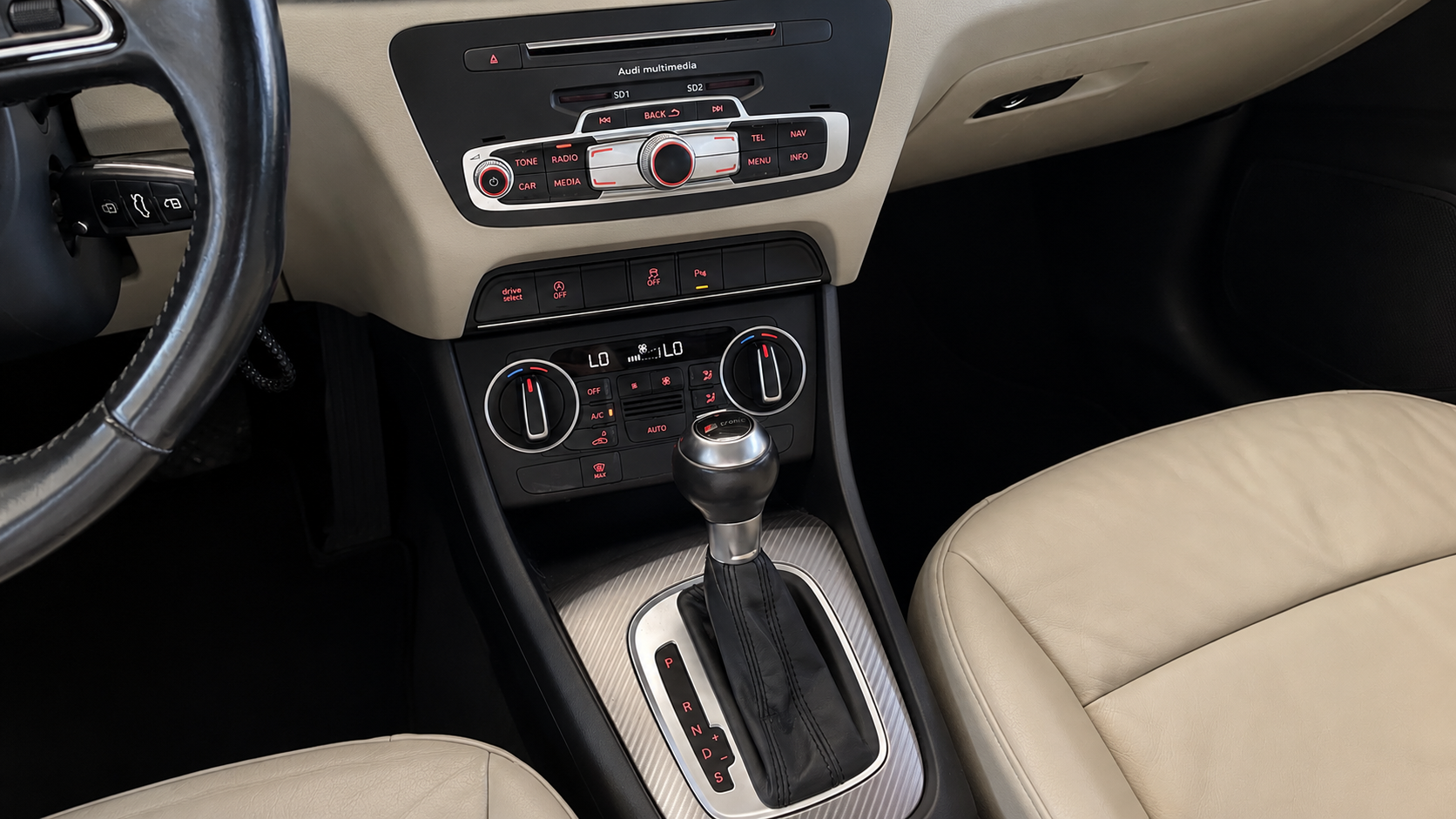 AUDI Q3 TFSI AMBIENTE 2.0T 2016 — foto 13