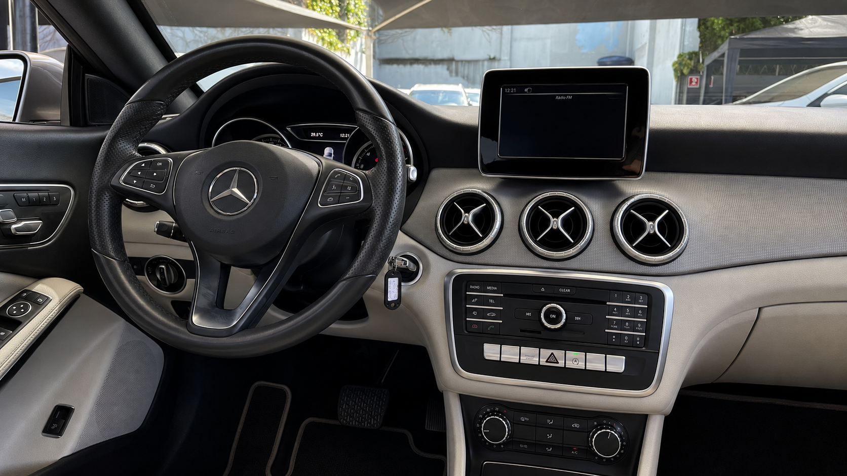 MERCEDES CLA 200 1.6 VISION 16V 2017 — foto 10