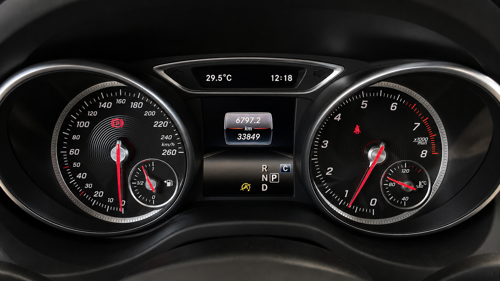 MERCEDES CLA 200 1.6 VISION 16V 2017 — foto 11